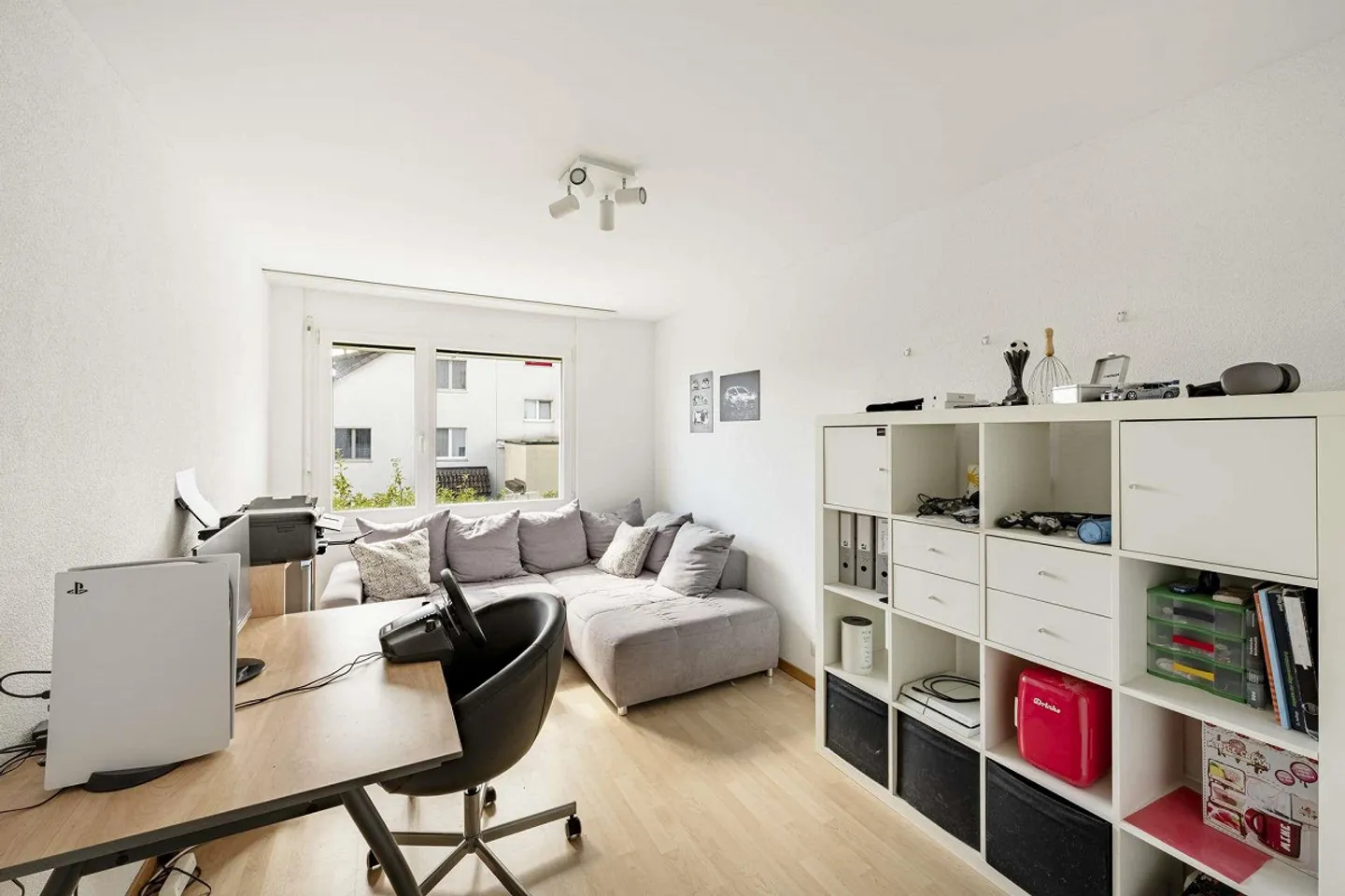 Grande casa bifamiliare con giardino - perfettamente situata nel cuore di Büttenhardt - Foto 6 di 15