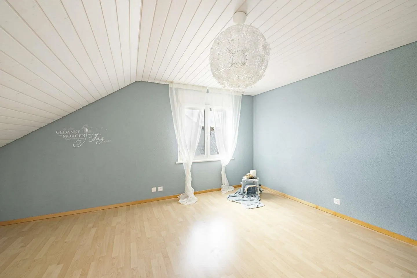 Grande casa bifamiliare con giardino - perfettamente situata nel cuore di Büttenhardt - Foto 10 di 15