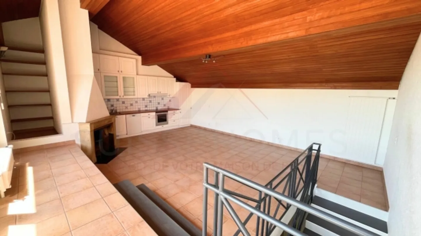 Casa singola in affitto - Foto 3 di 17