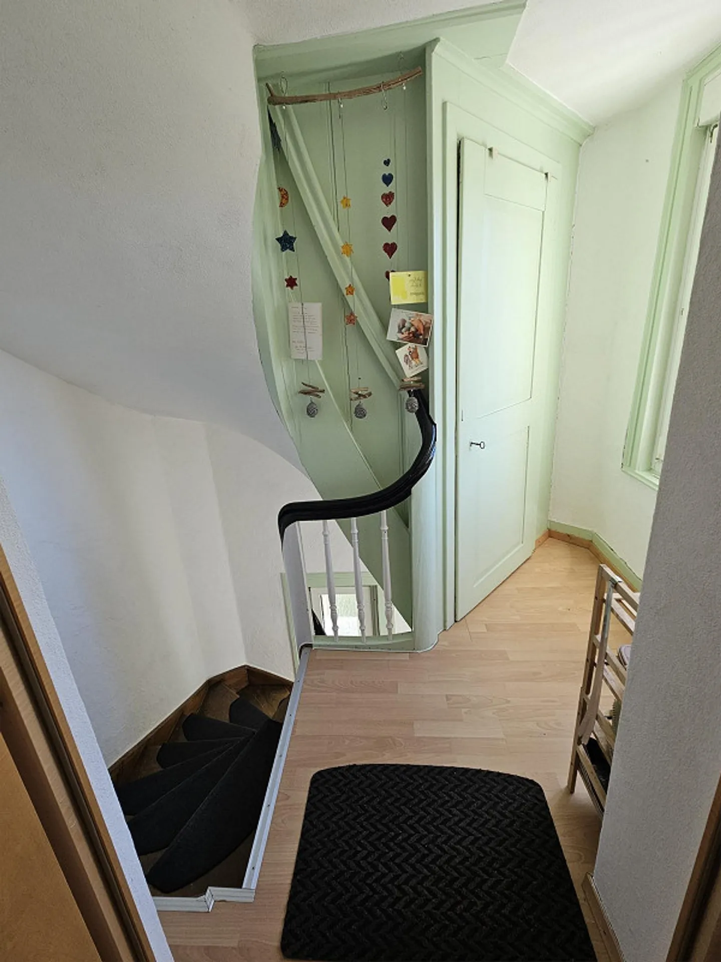 Appartement spacieux de 4 ½ pièces dans un ancien bâtiment, lumineux, central, deux terrasses - Photo 18 sur 21
