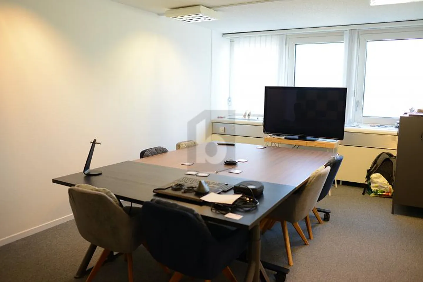 Büro 6 Zimmer - Foto 1 von 5
