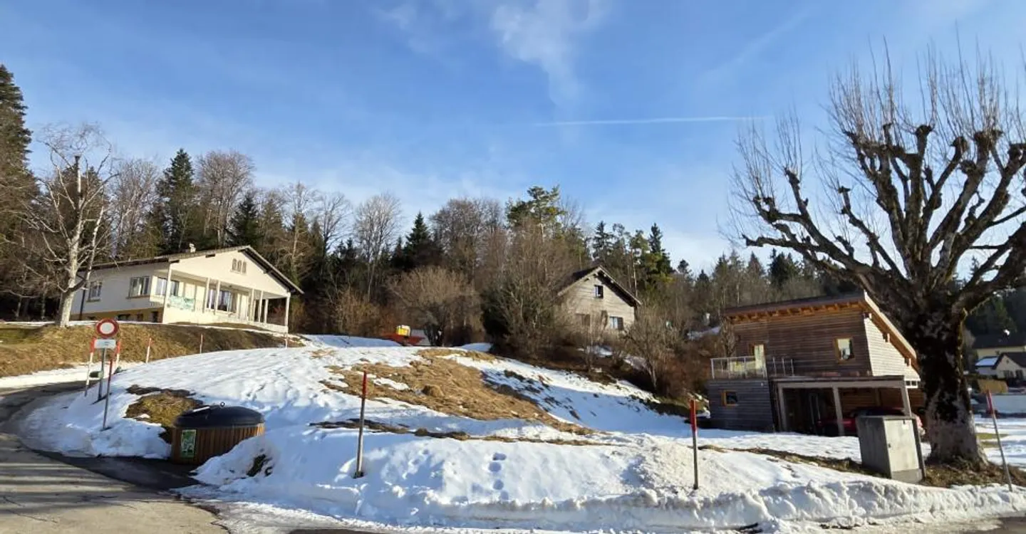 Terreno in vendita con progetto a Locle - Foto 1 di 4
