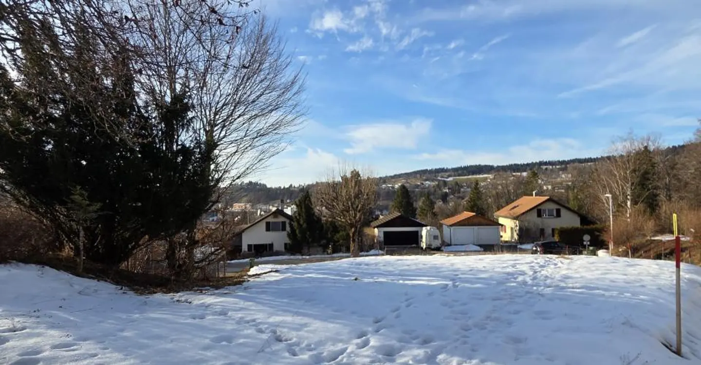 Terreno in vendita con progetto a Locle - Foto 2 di 4