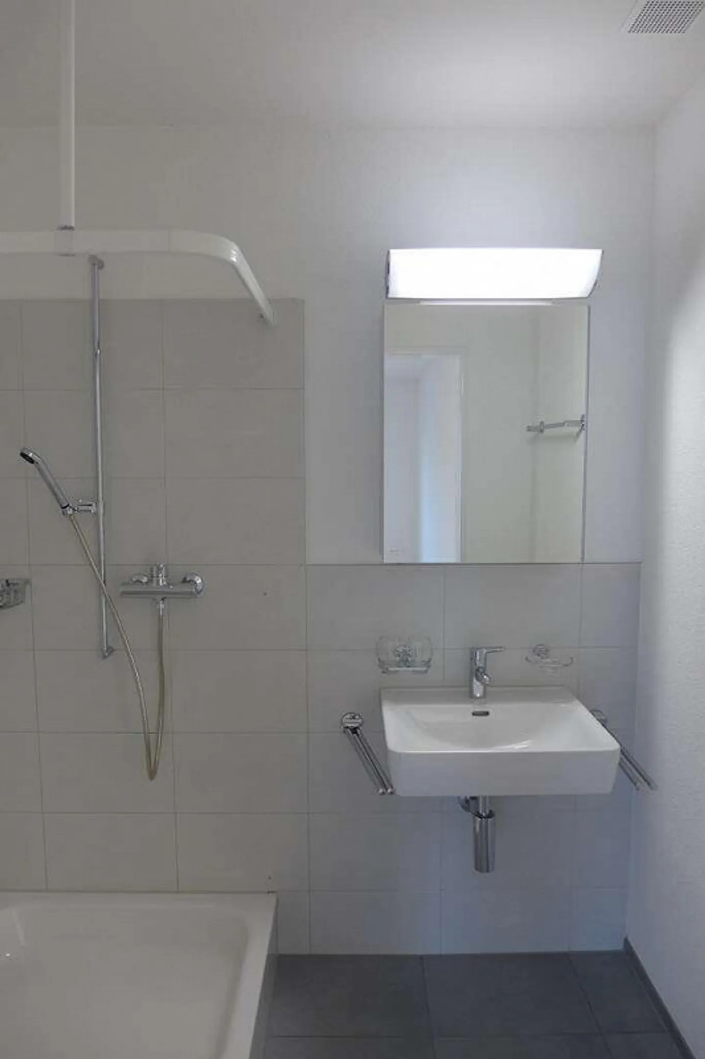 High Up - Photo 6 of 8