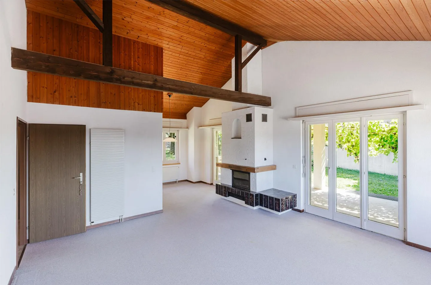 Charming 7.5-Room Single-Family Home in Ebikon: Quiet Hillside Location – Large Garden - Photo 6 of 12