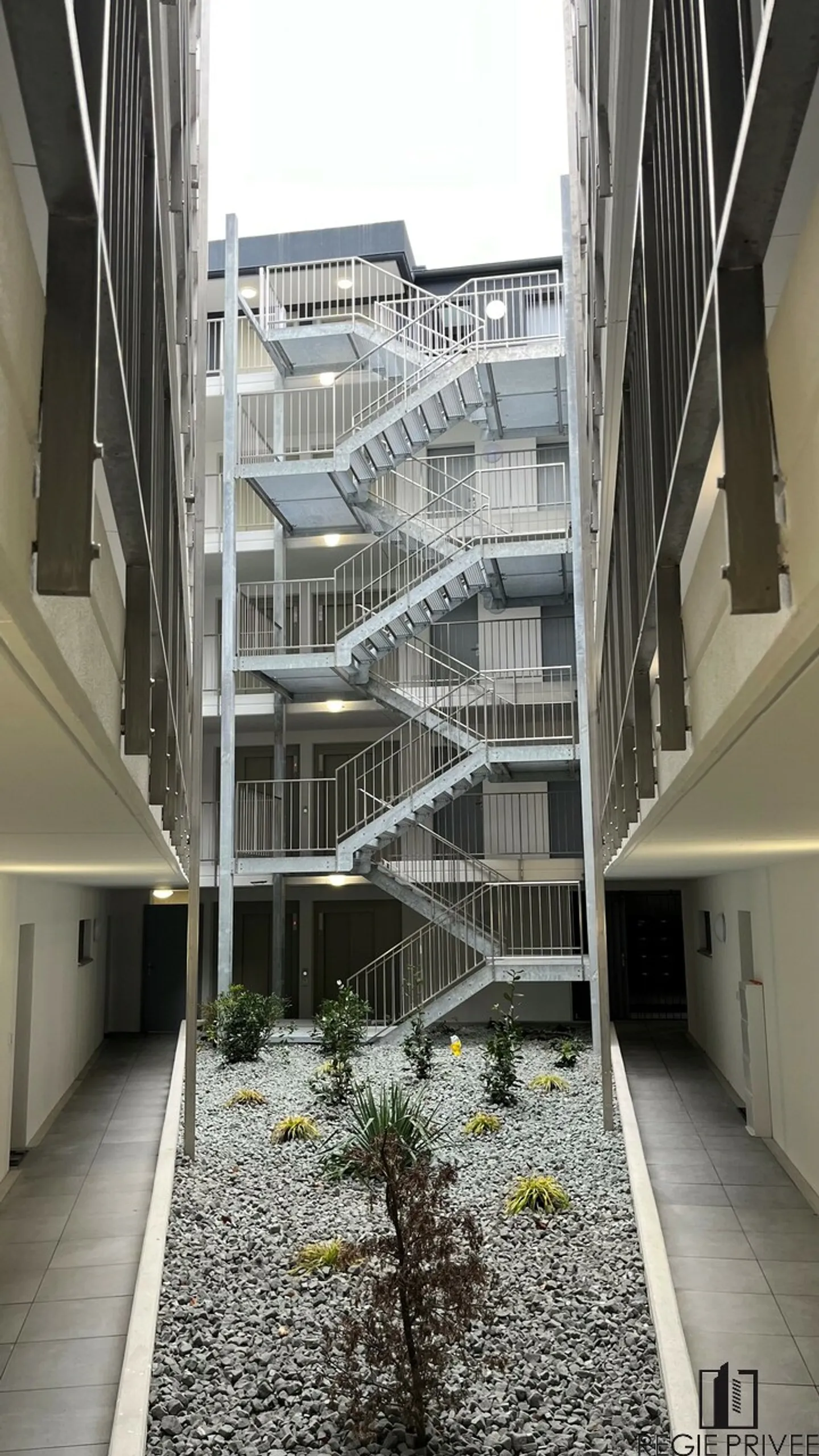 Mehrfamilienhaus kaufen - Foto 3 von 11