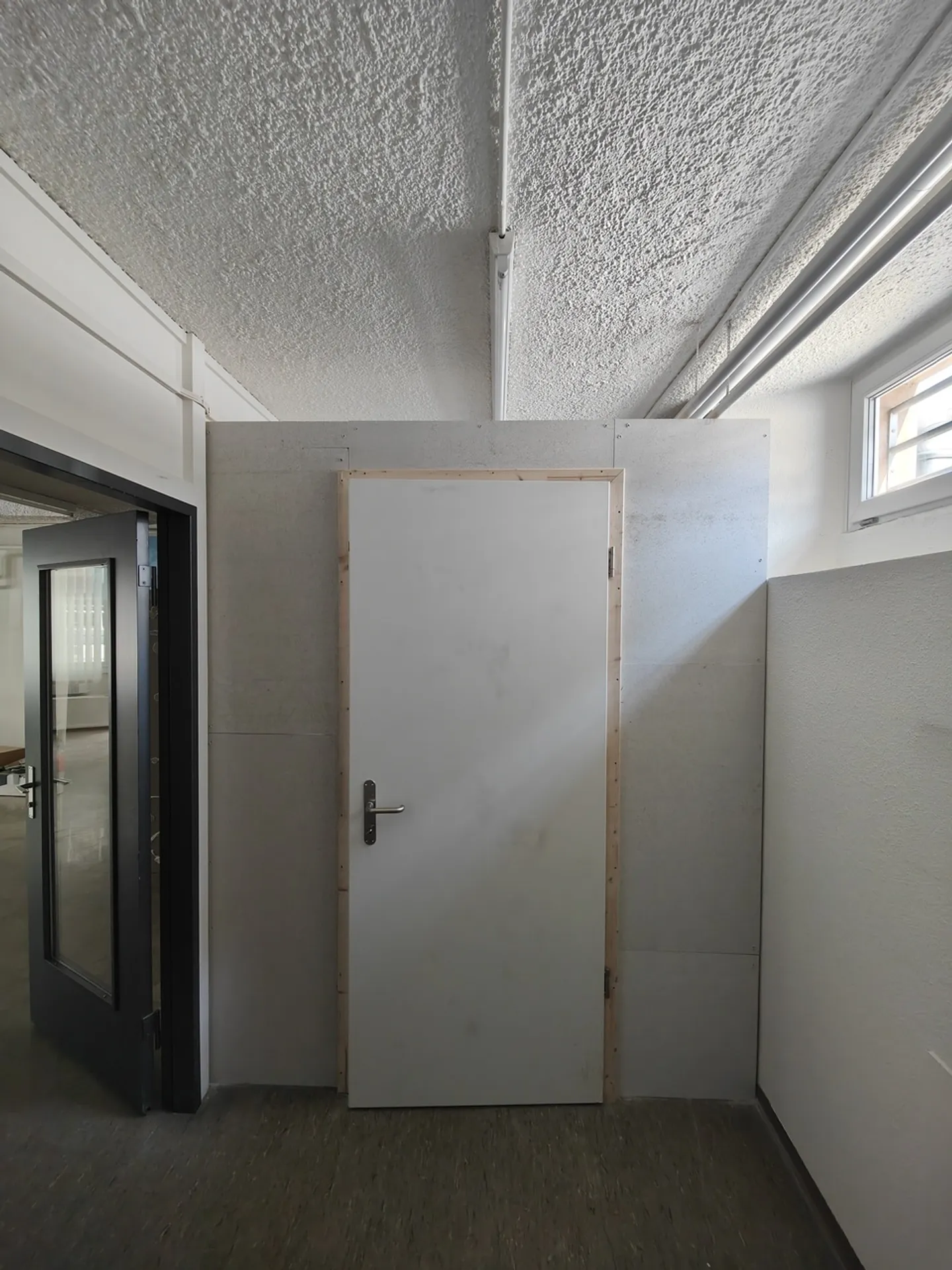 Rent storage room 5.3m2 St. Gallen (Lachen) (AVAILABLE FROM MID MAY) - Photo 2 of 9