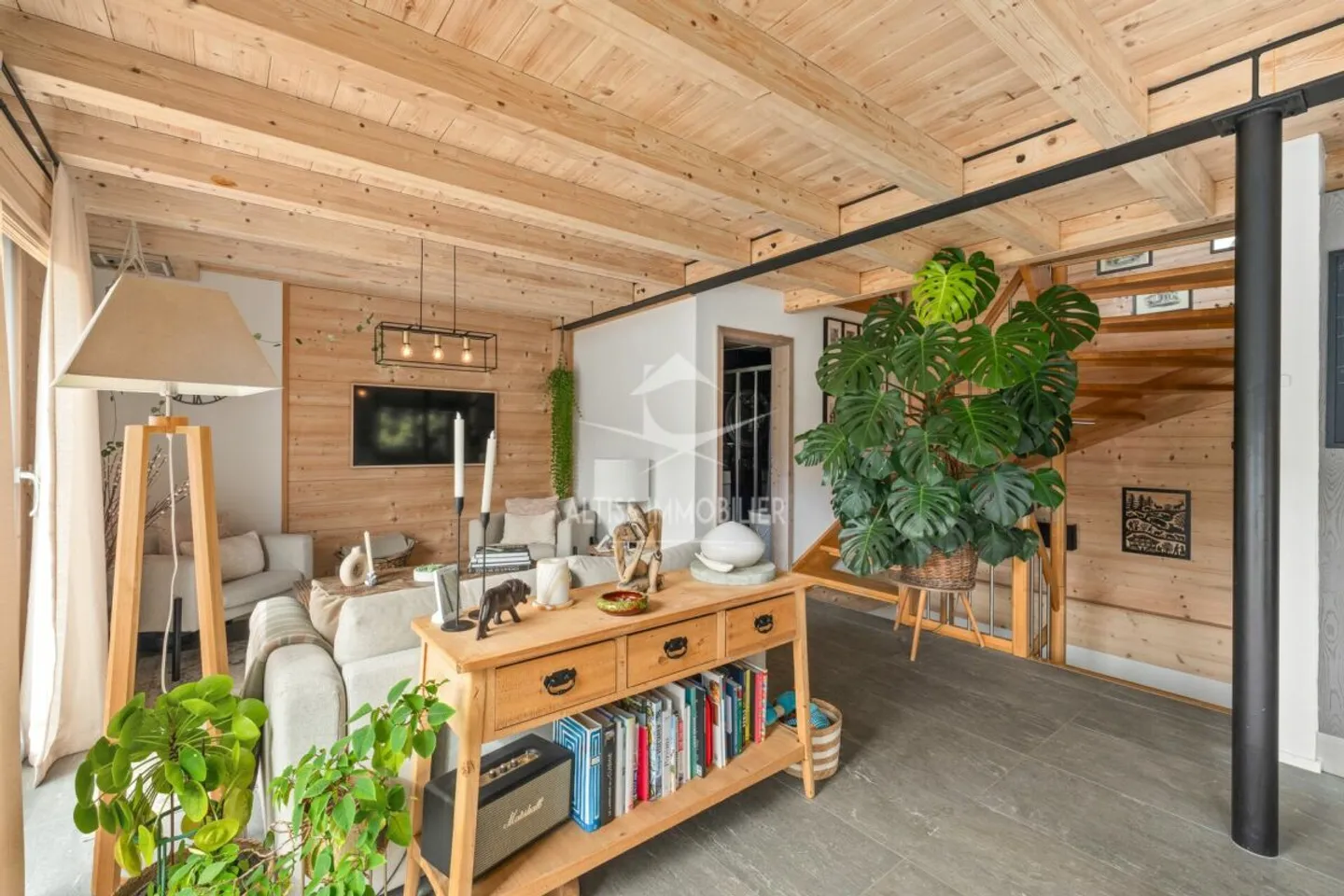 New Chalet - Photo 9 of 16