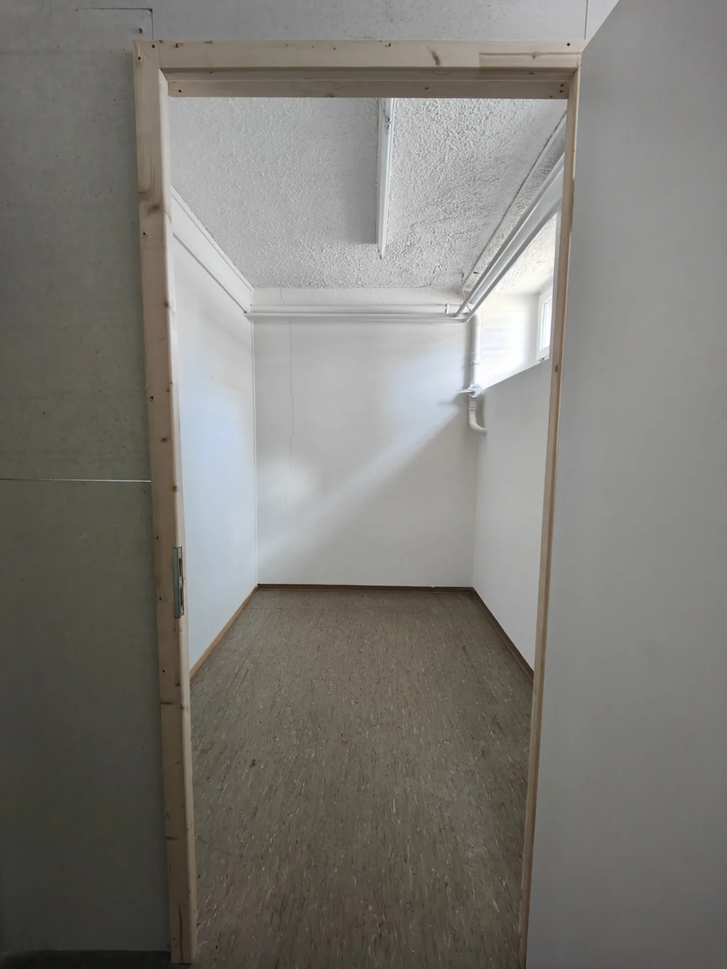 Rent storage room 5.3m2 St. Gallen (Lachen) (AVAILABLE FROM MID MAY) - Photo 5 of 9