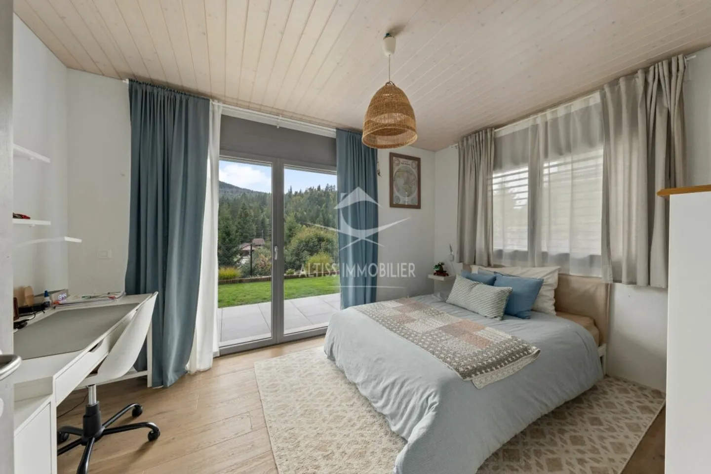 New Chalet - Photo 15 of 16