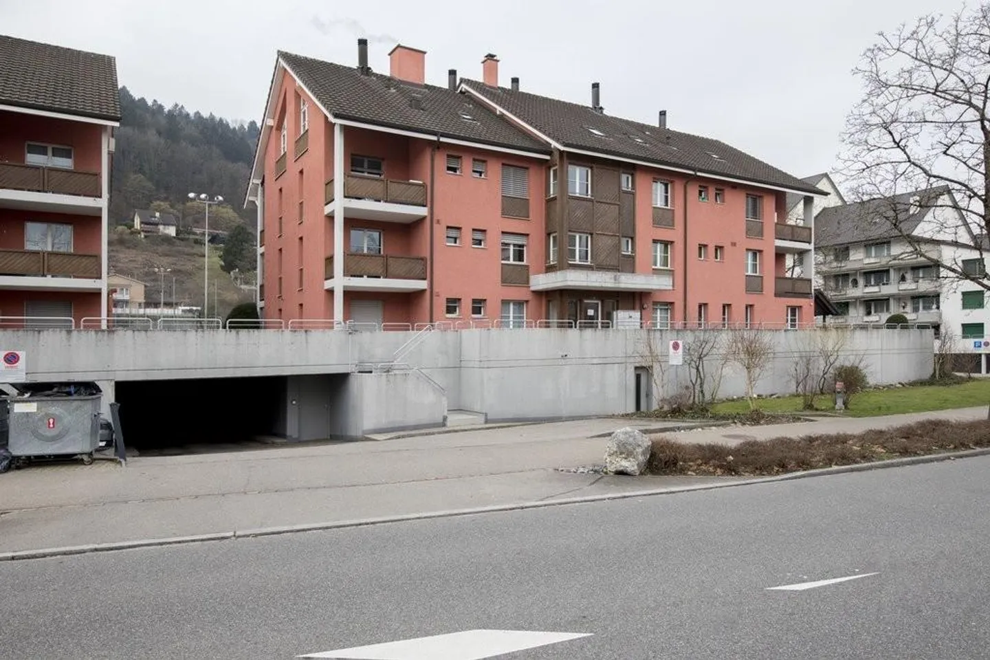 Parkplatz in Tiefgarage sucht neuen Mieter - Photo 1 sur 1