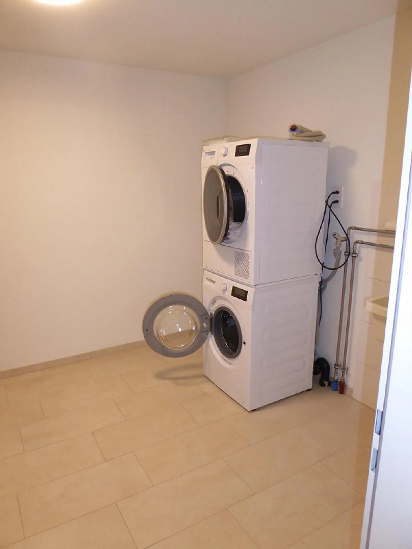 3.5 Room Apartment in Schübelbach - Photo 5 of 13