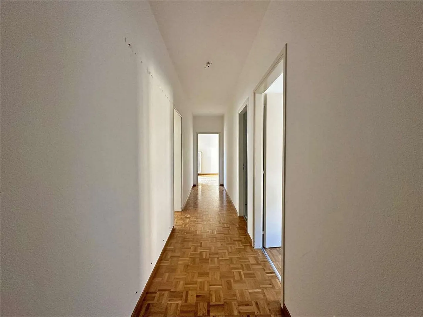 Appartamento luminoso 3.5 locali - Foto 4 di 7