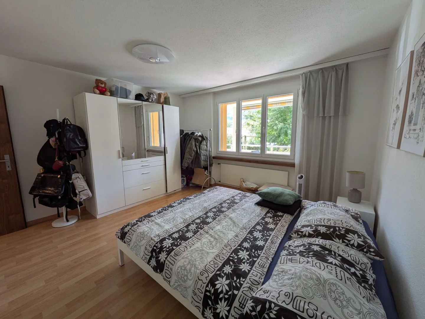 Votre nouveau chez-vous - appartement lumineux de 4,5 pièces, central et moderne - Photo 4 sur 11