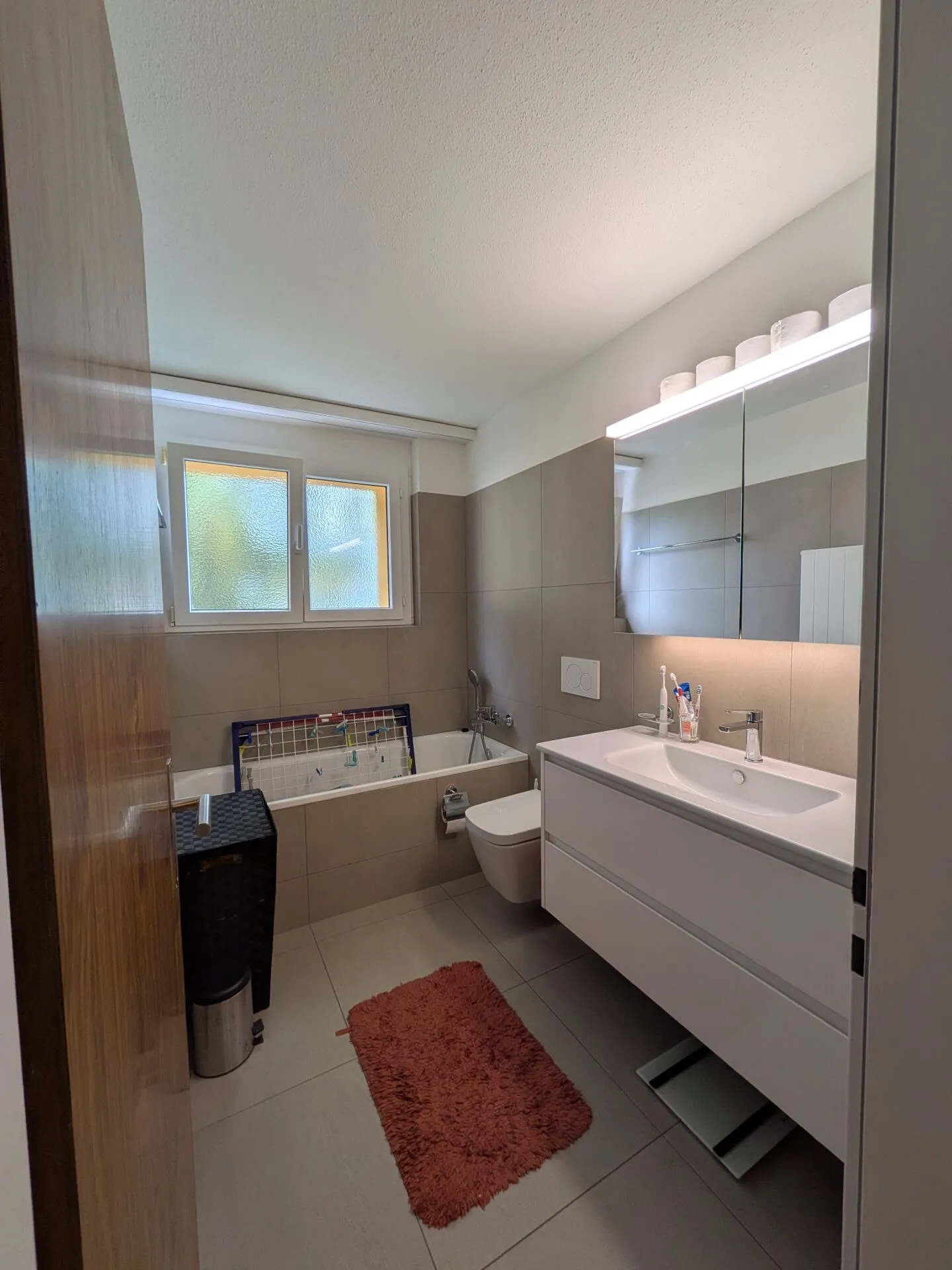 Votre nouveau chez-vous - appartement lumineux de 4,5 pièces, central et moderne - Photo 7 sur 11