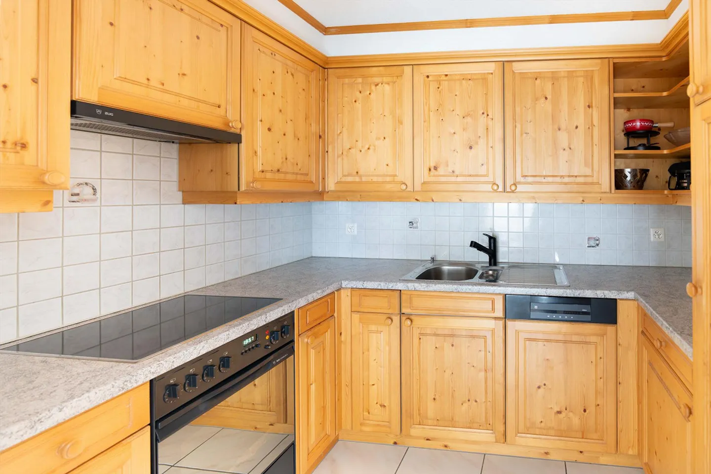 Appartamento per vacanze 2,5 stanze (non arredato) disponibile immediatamente o su appuntamento - Foto 8 di 13