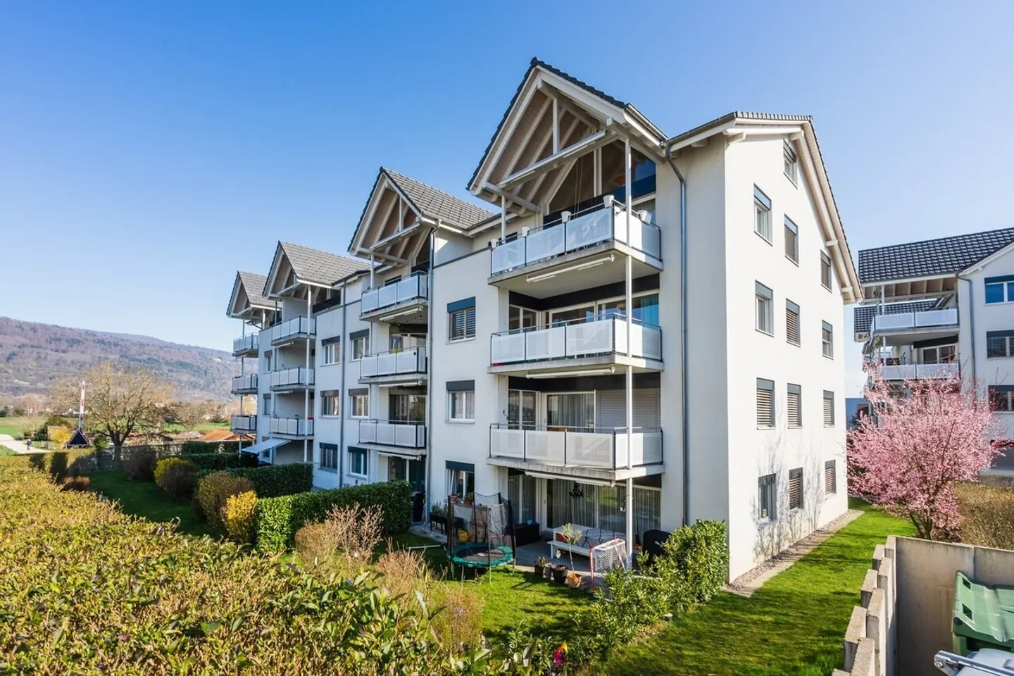 Cozy 4.5-room apartment on the ground floor - Photo 1 of 10