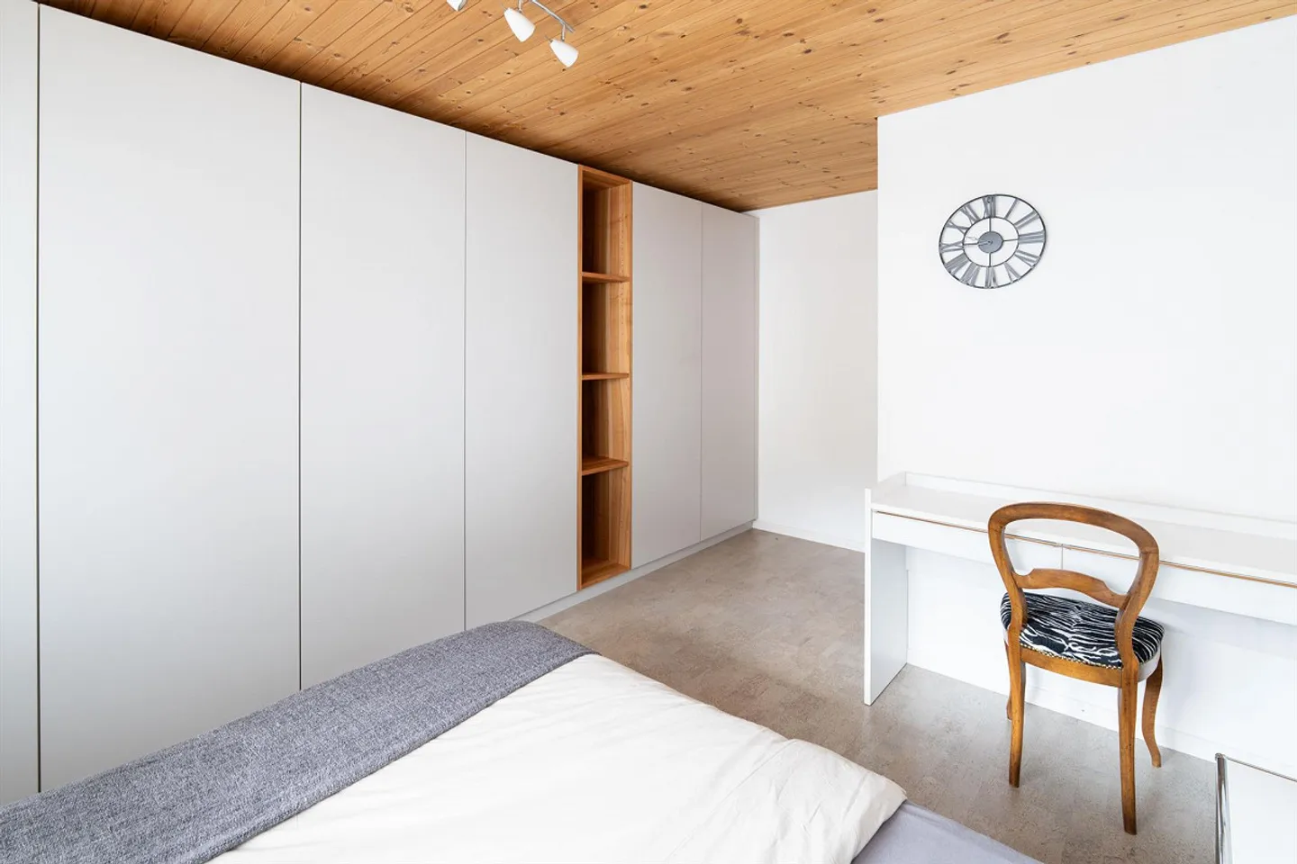 Appartamento per vacanze 2,5 stanze (non arredato) disponibile immediatamente o su appuntamento - Foto 10 di 13