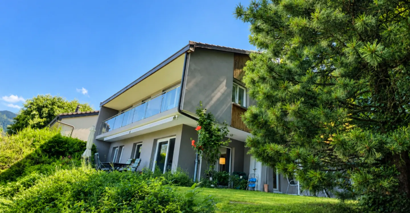 Semi-Detached House 5.5 Rooms - Photo 1 of 13