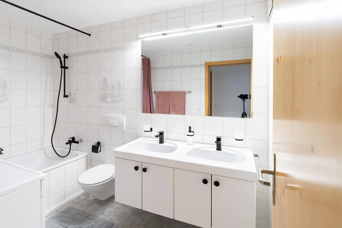 Appartamento per vacanze 2,5 stanze (non arredato) disponibile immediatamente o su appuntamento - Foto 11 di 13