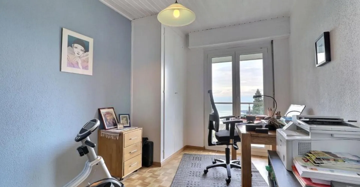 Semi-Detached House 5.5 Rooms - Photo 8 of 13