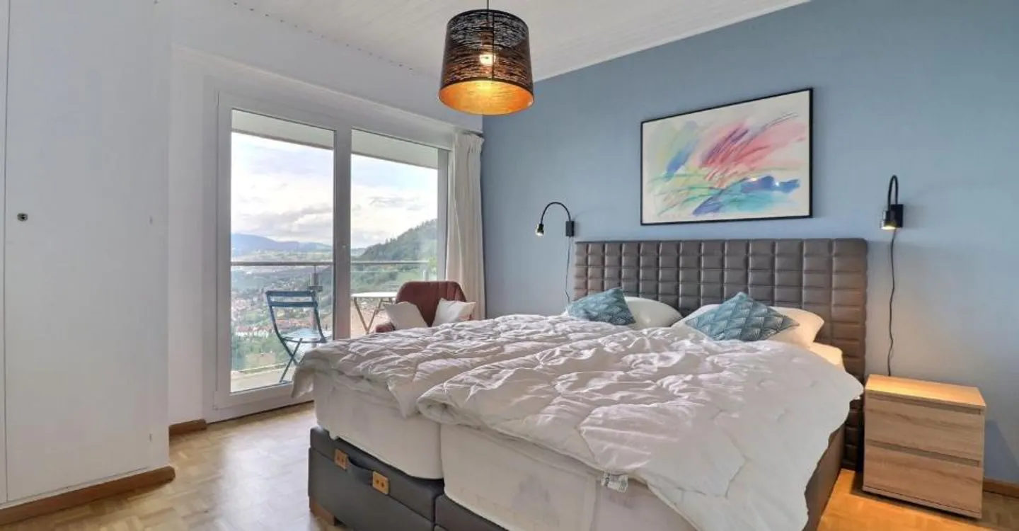 Semi-Detached House 5.5 Rooms - Photo 3 of 13