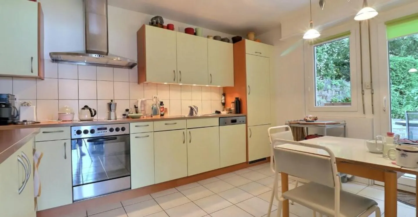Semi-Detached House 5.5 Rooms - Photo 5 of 13