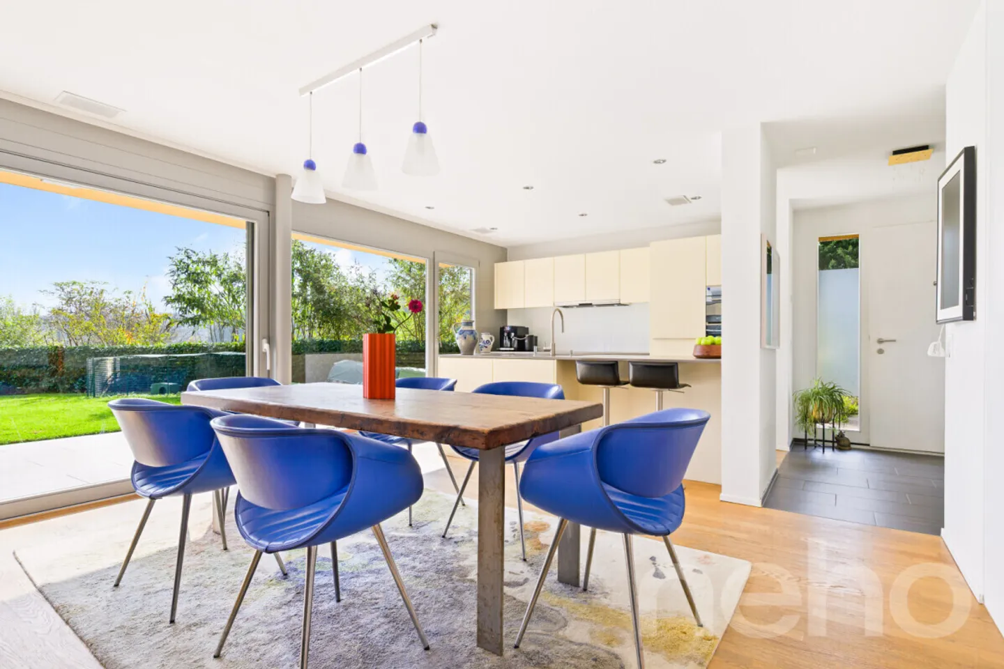 Casa a schiera esclusiva con giardino e vista panoramica a Reinach - Foto 5 di 13