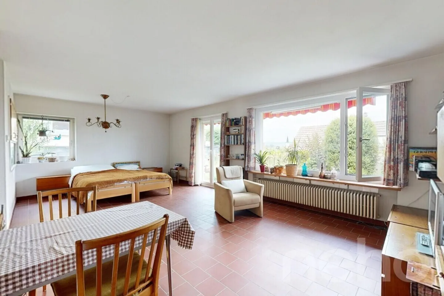Maison de 4 pièces avec cheminée et vue dégagée dans un emplacement familial - Photo 2 sur 11