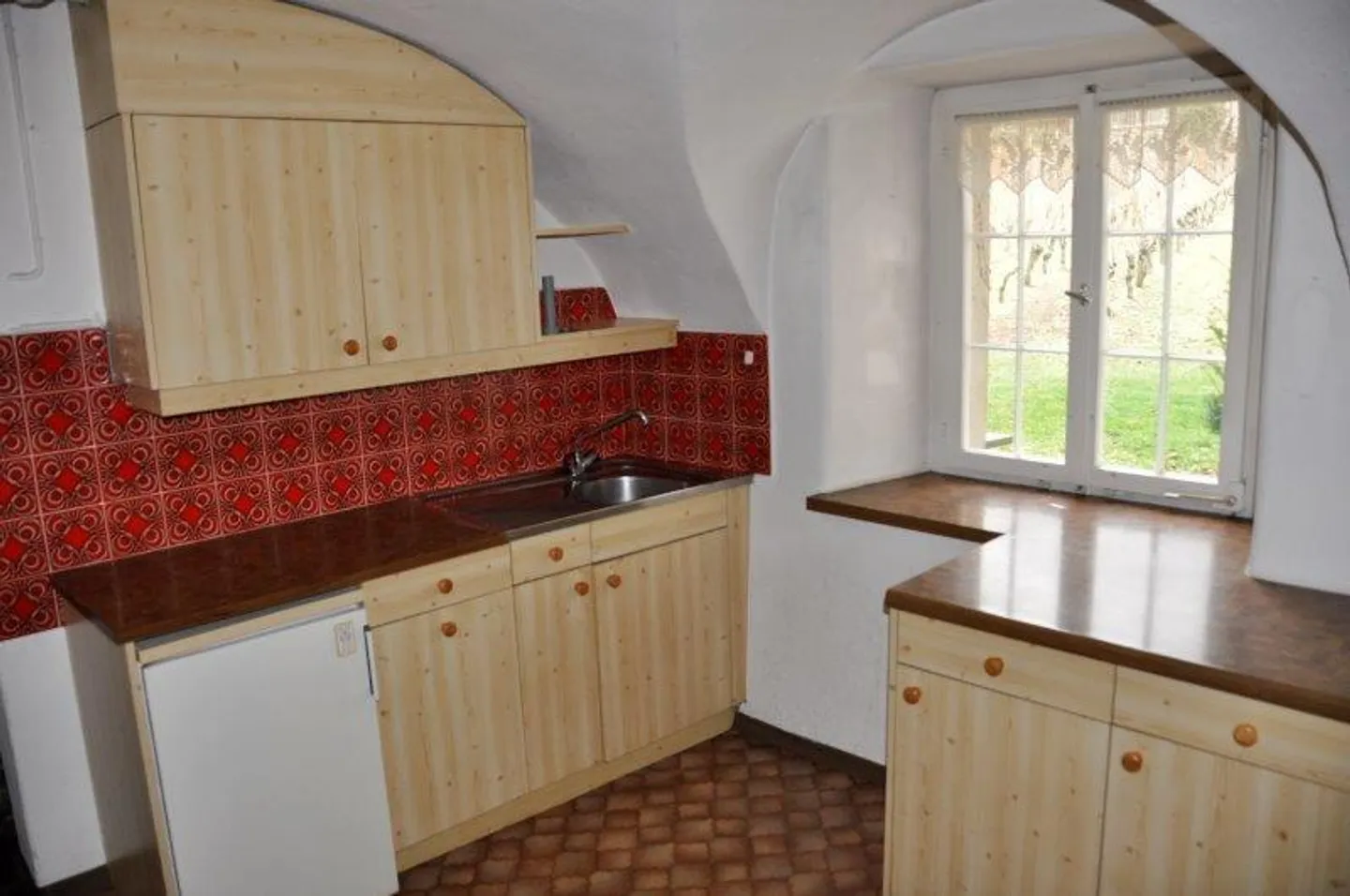 3.5 Zimmer altbau Wohnung mit Holzfeuerung mitten in Maienfeld - Foto 3 von 10