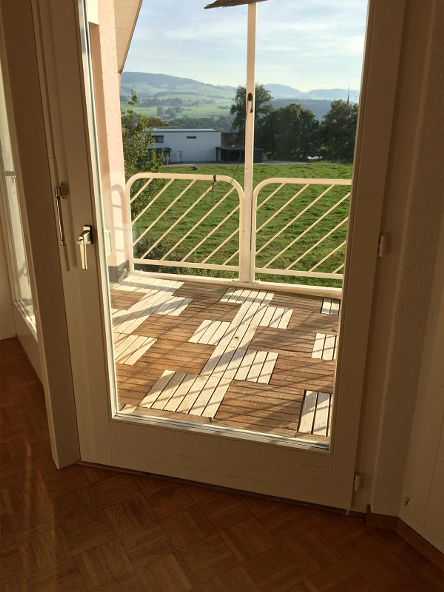 3-ZIMMER-WOHNUNG IN EINER GRÜNEN UMGEBUNG - Foto 4 von 6