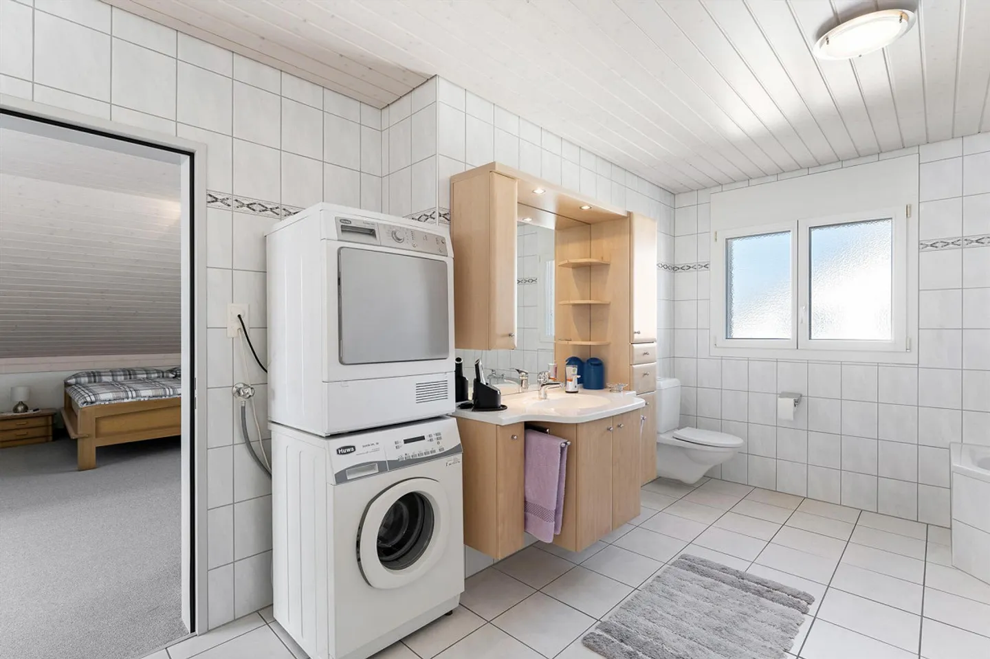 Spacious Penthouse in Reinach - Photo 9 of 15