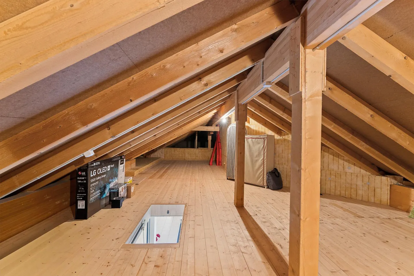 Spacious Penthouse in Reinach - Photo 13 of 15