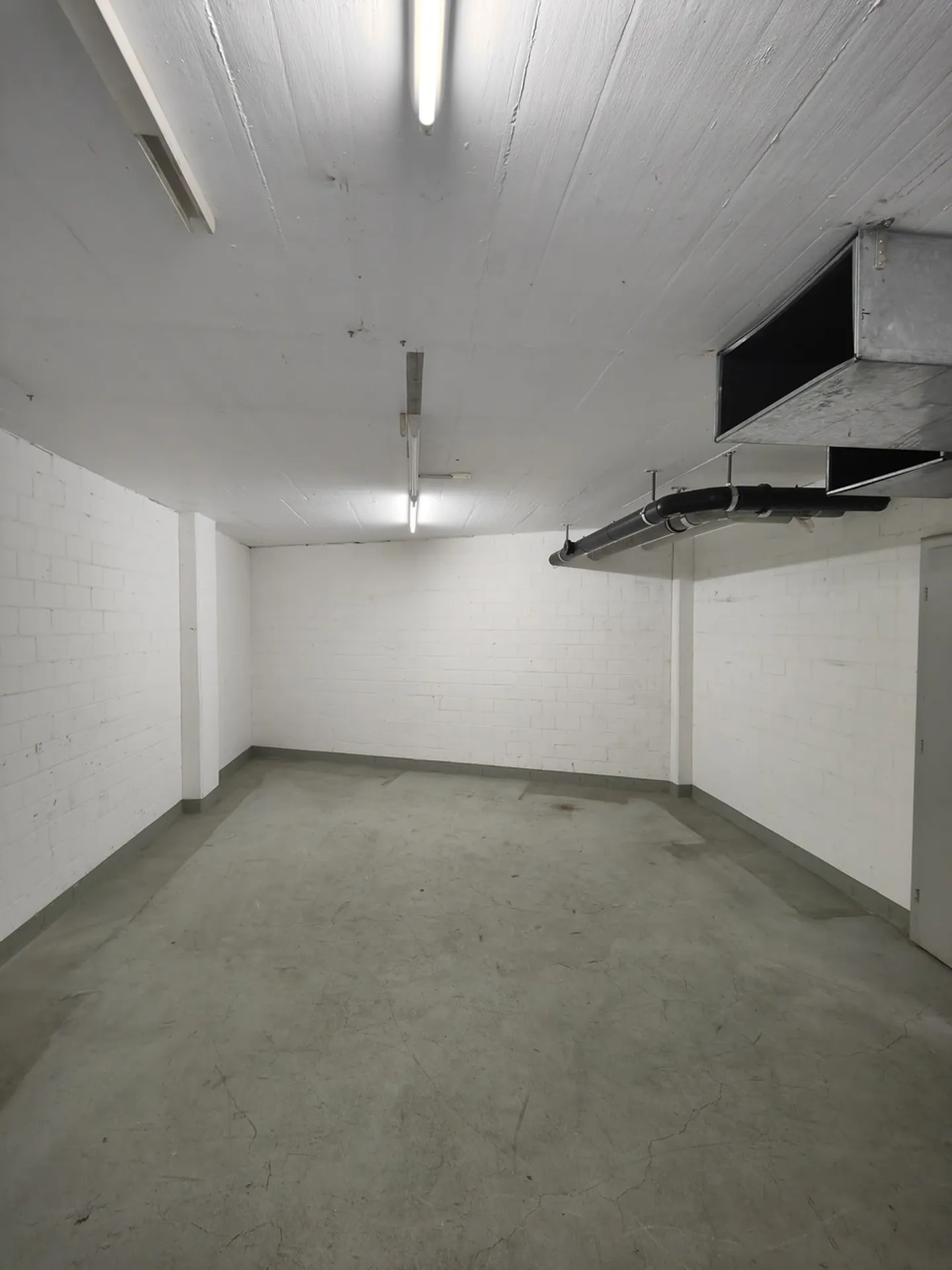 32m2 Salle de stockage Bern - Villettenmattstrasse 15 - Photo 7 sur 8