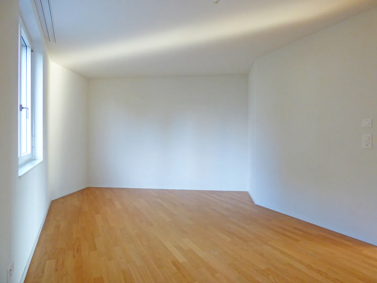 Beautiful living in the exclusive development Hofwies - Photo 3 of 7