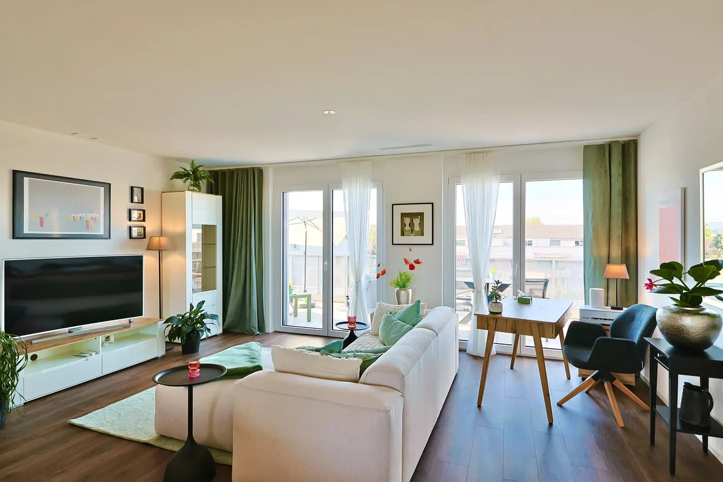 Moderne Attikawohnung mit Terrasse - Foto 4 von 11