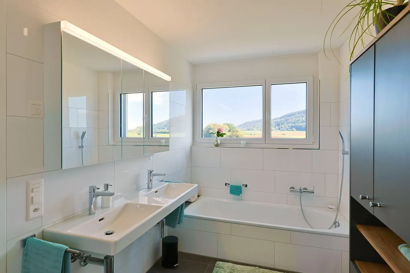 Moderne Attikawohnung mit Terrasse - Foto 7 von 11