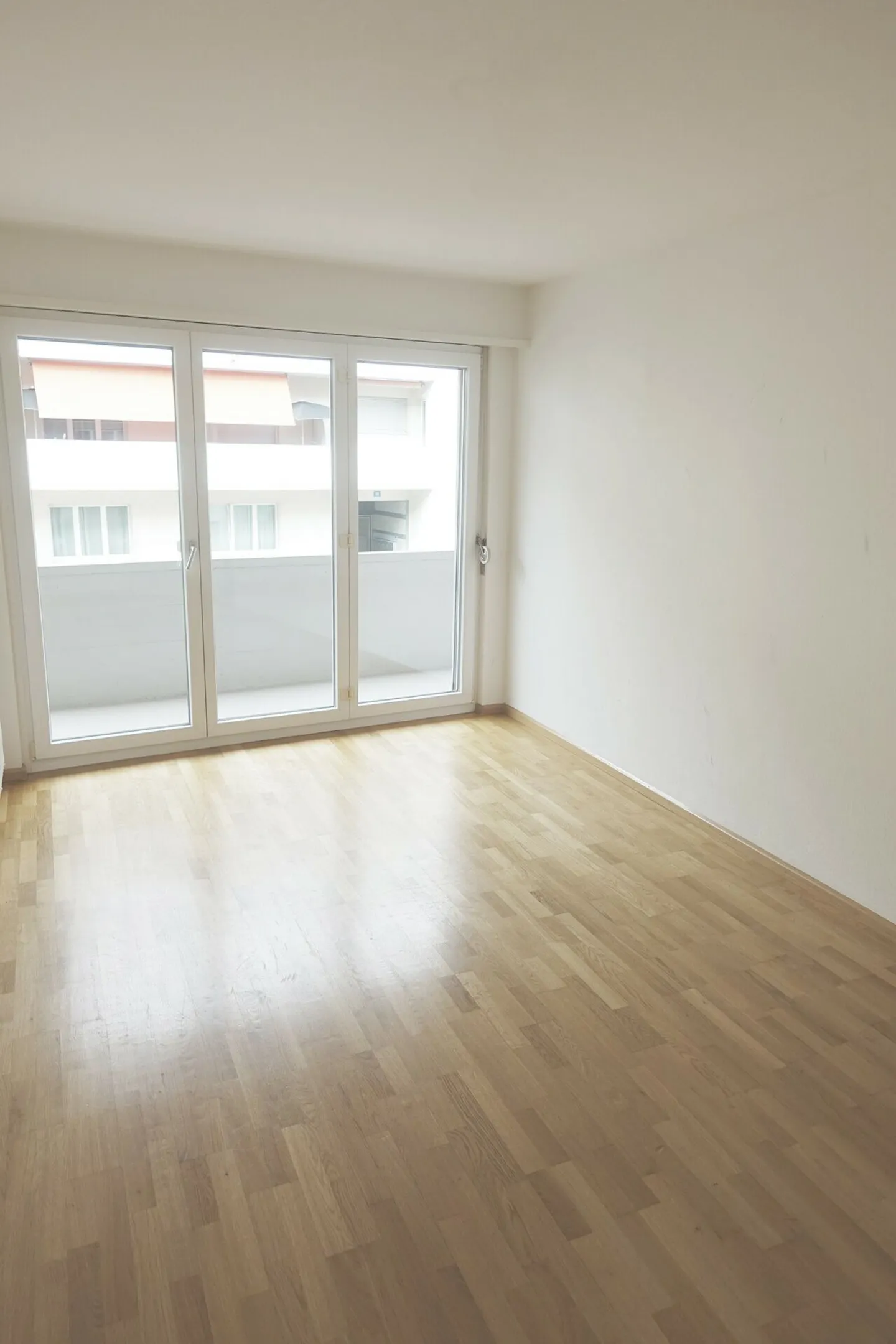Appartement 2 pièces Oberwilerstrasse 60 - au 1er étage - WG_102 - Photo 2 sur 9