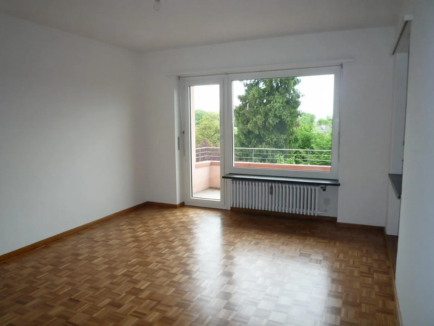 4-room apartment near the artificial ice rink Margrethen in Basel - Photo 4 of 8