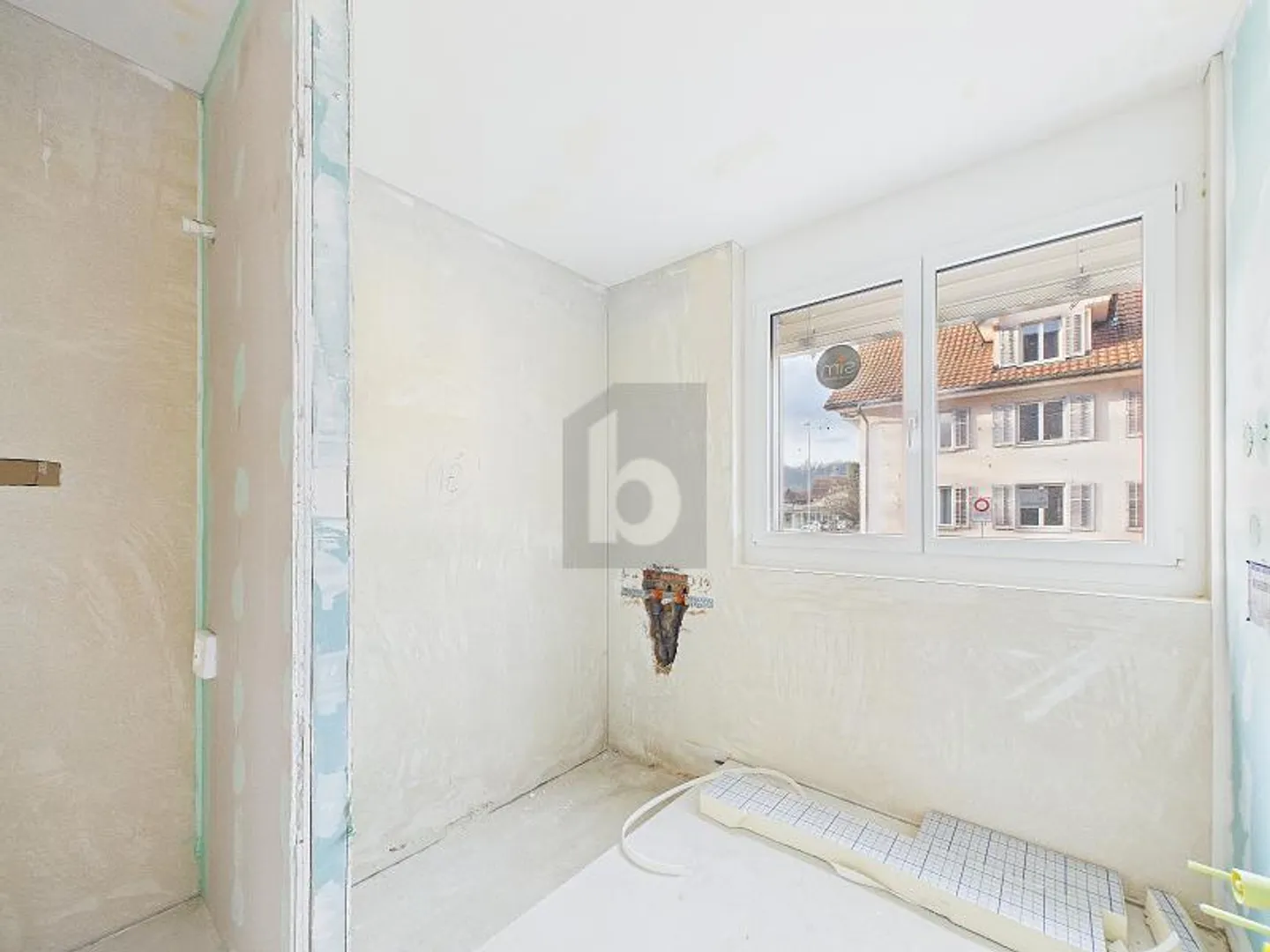 ILLUMINATO E MODERNO IN UNA POSIZIONE CENTRALE - Foto 5 di 6