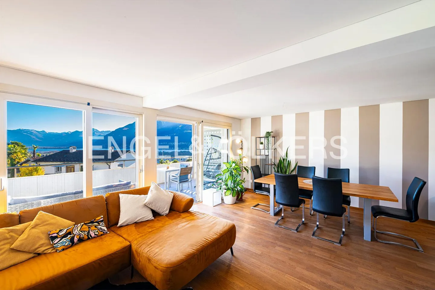 Elegante Wohnung mit Panoramaterrasse und Seesicht (89) - Foto 5 von 10