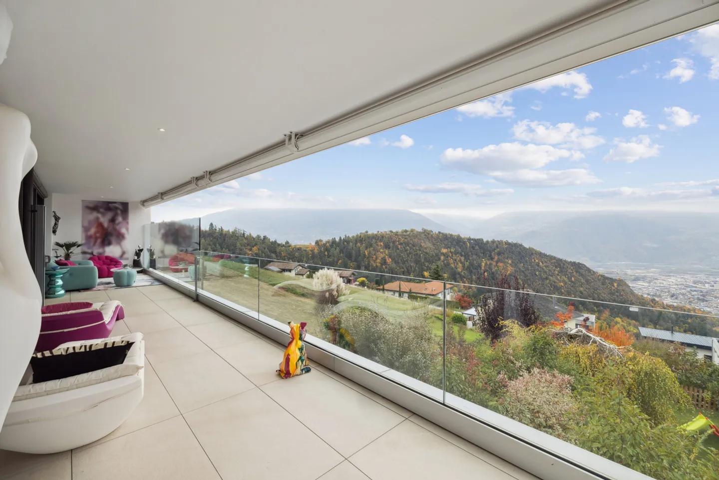 Prestigio e vista mozzafiato, una proprietà rara sul mercato - Foto 13 di 16