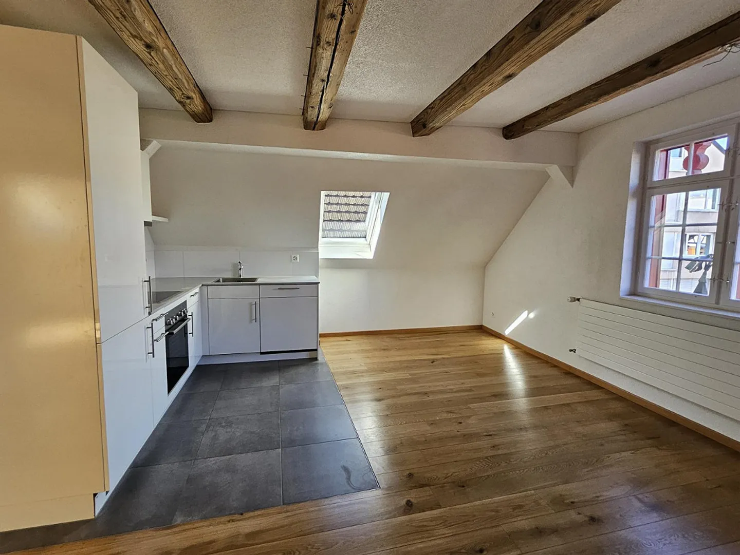 Apartment with Balcony in the City - Photo 1 of 13