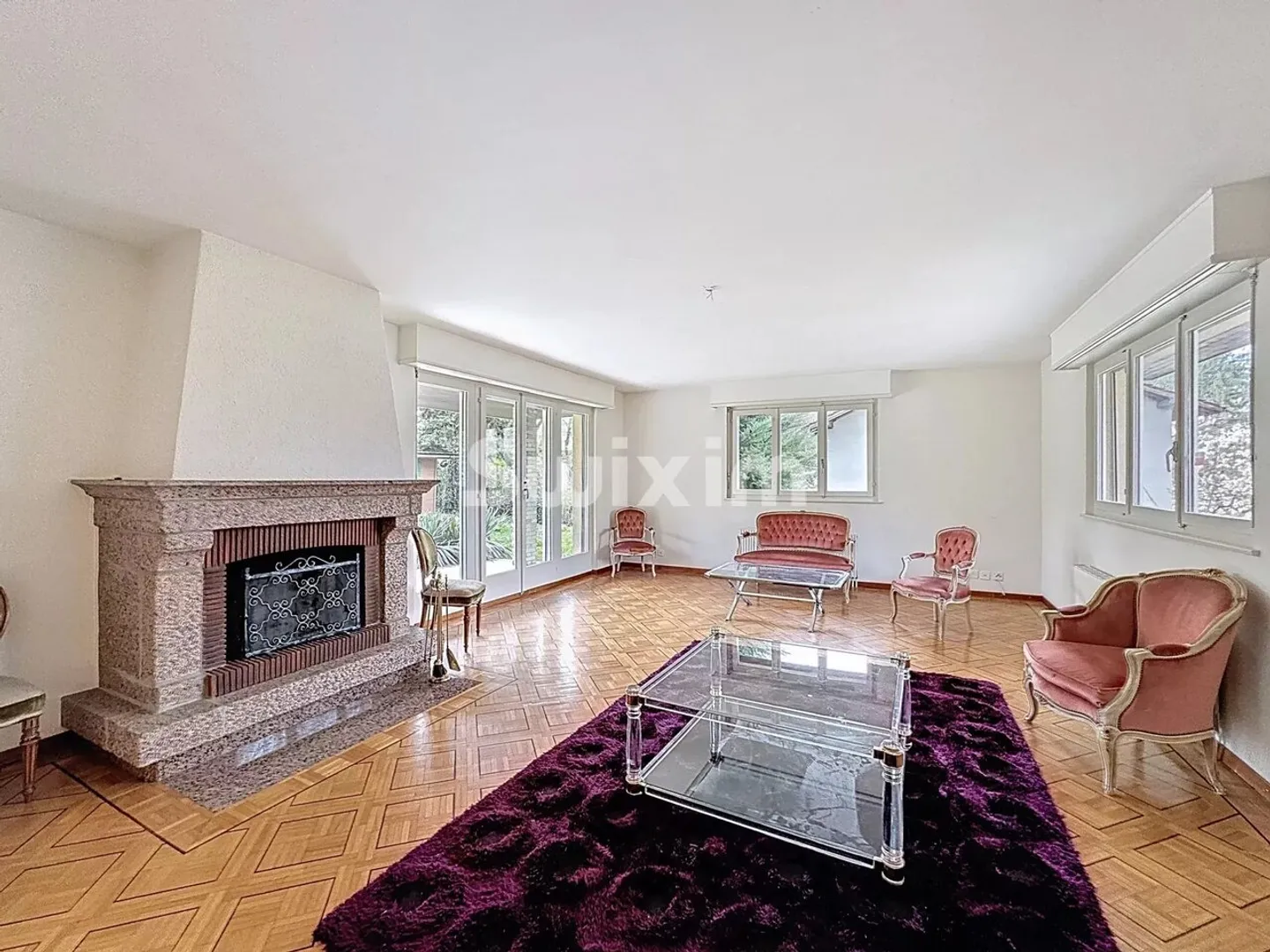 Charming Detached House - Photo 2 of 6