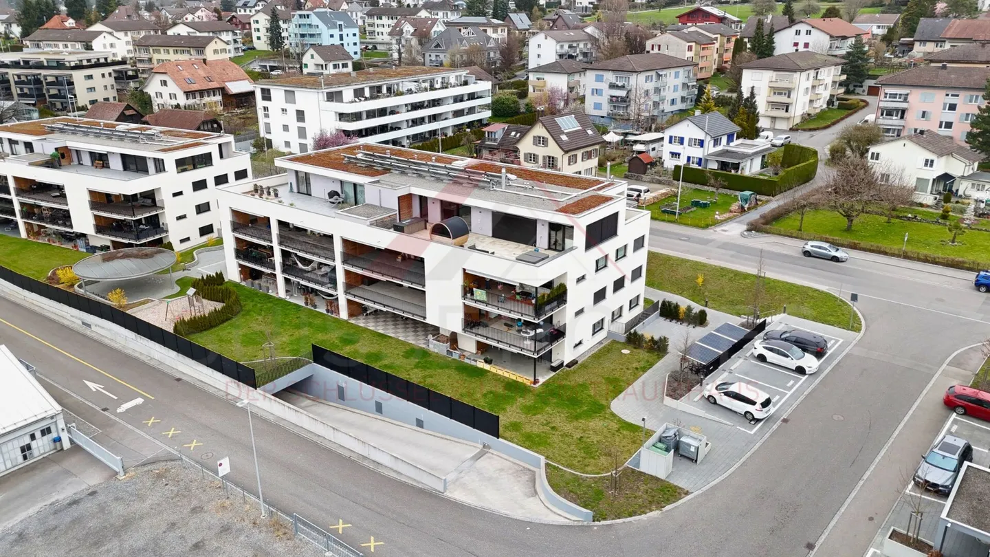 Appartamento familiare di 4,5 stanze in posizione centrale a Menziken - Foto 2 di 6