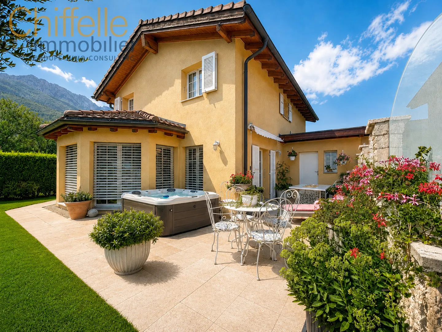 Charmante Reihenvilla mit Garten - Foto 1 von 7