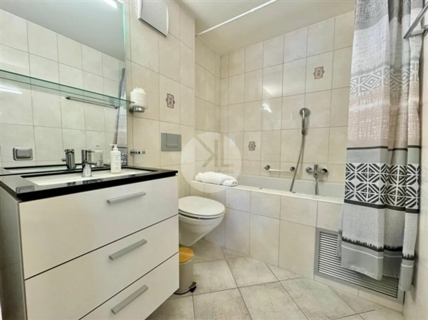 Penthouse 5.5 Rooms in Les Marécottes - Photo 7 of 12