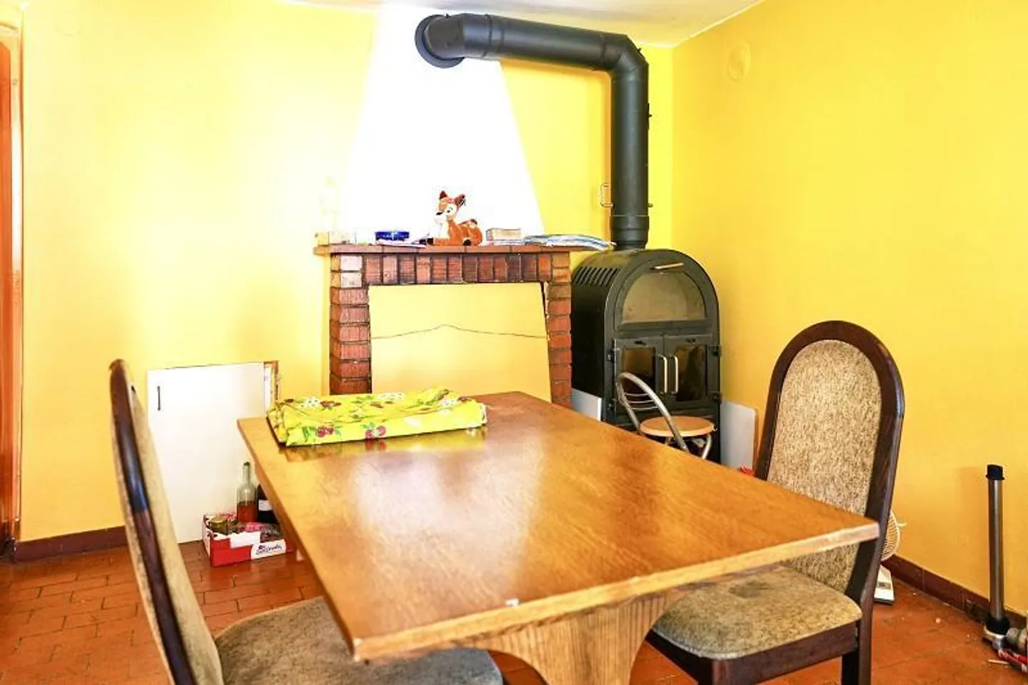 Casa di villaggio con 10 camere, balcone, cortile e vista da sogno - Foto 5 di 14