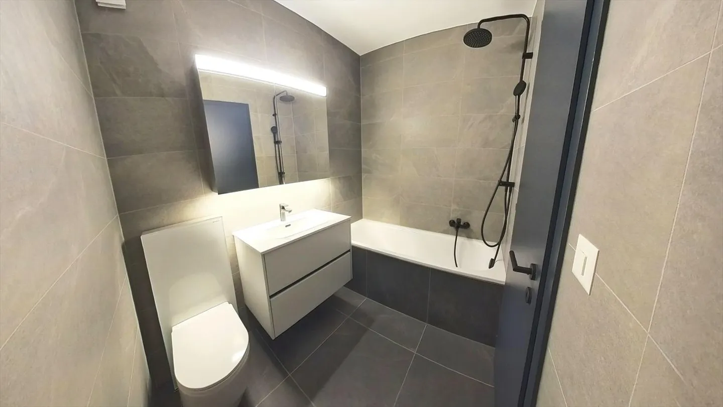 Beautiful 4.5-room apartment in Sion - Photo 12 of 12