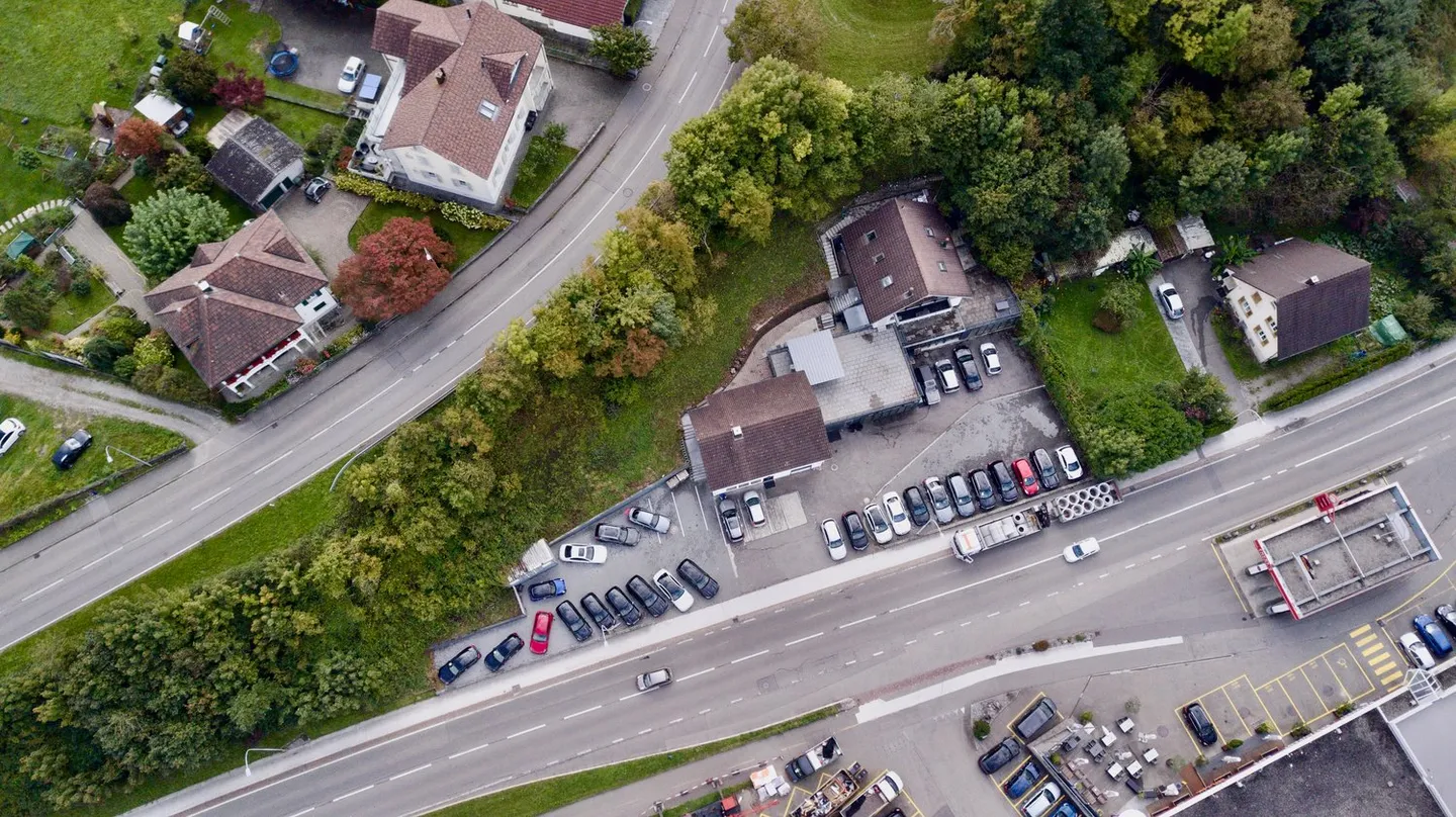 Proprietà residenziale / commerciale come accordo di condivisione - Oggetto di rendimento attraente con grande potenziale - Foto 2 di 27